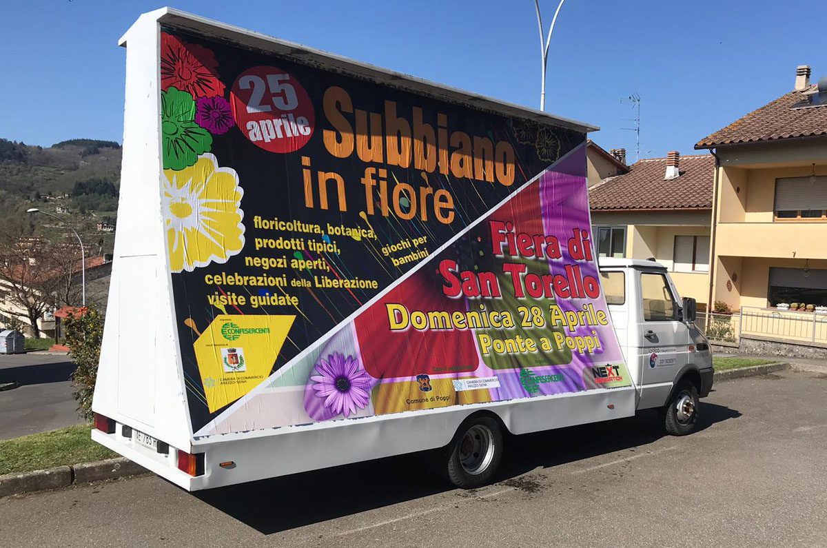 https://www.yellowbee.it/wp-content/uploads/2015/06/camion_vela_arezzo_5-1200x795.jpg